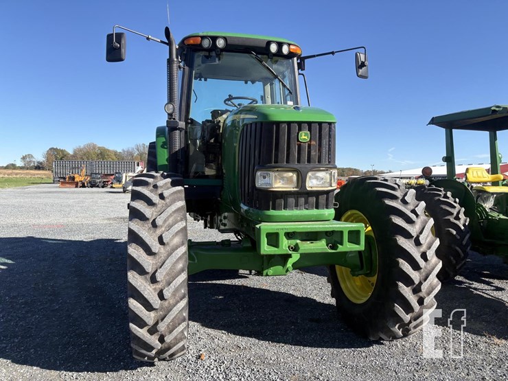 2004-john-deere-7420-image-3