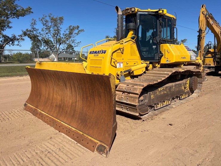 2021-komatsu-d71px-24-image-8