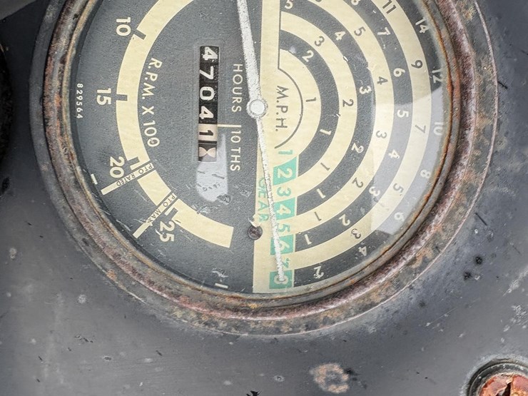 1979-john-deere-2440-image-17