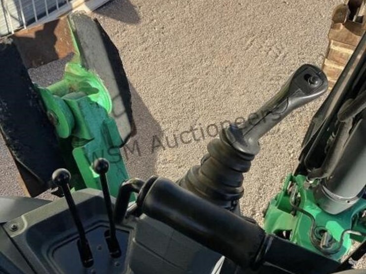 2018-deere-310l-ep-image-23