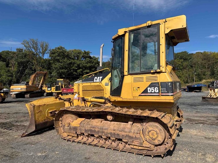 2007-caterpillar-d5g-xl-image-8