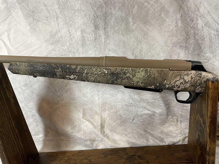 #2048-•-winchester-xpr-300-win-mag-bolt-action-rifle,-sn:-pt09575yw357-image-8