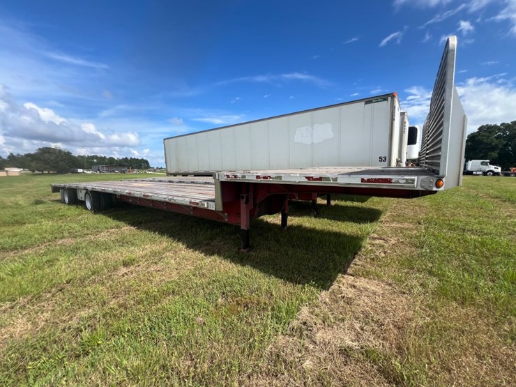 2006-utility-53'-image-1