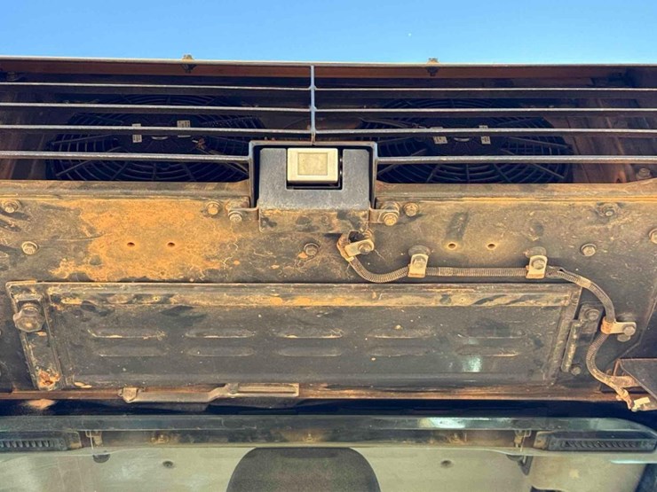 komatsu-d51pxi-24-image-18