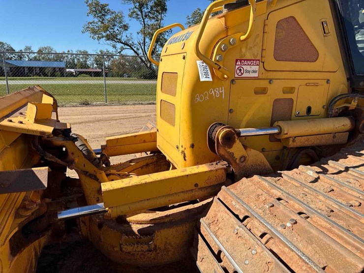 komatsu-d51pxi-24-image-19