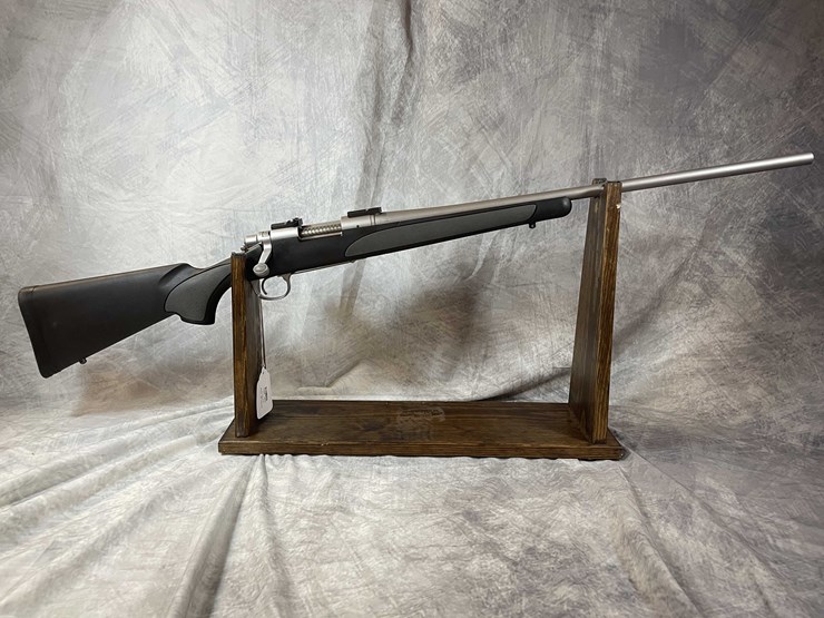 #2069-•-remington-model-700-223-rem-bolt-action-rifle,-sn:-s6784781-image-1
