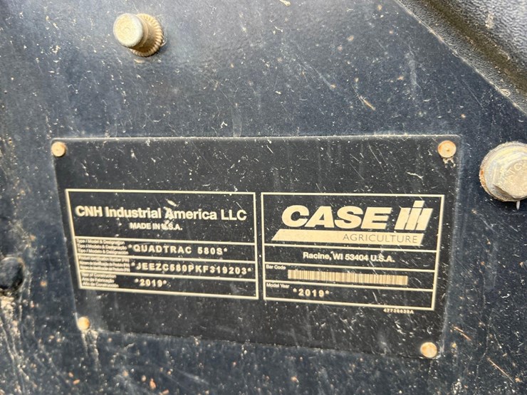2019-case-ih-580s-quad-trac-tractor-image-29