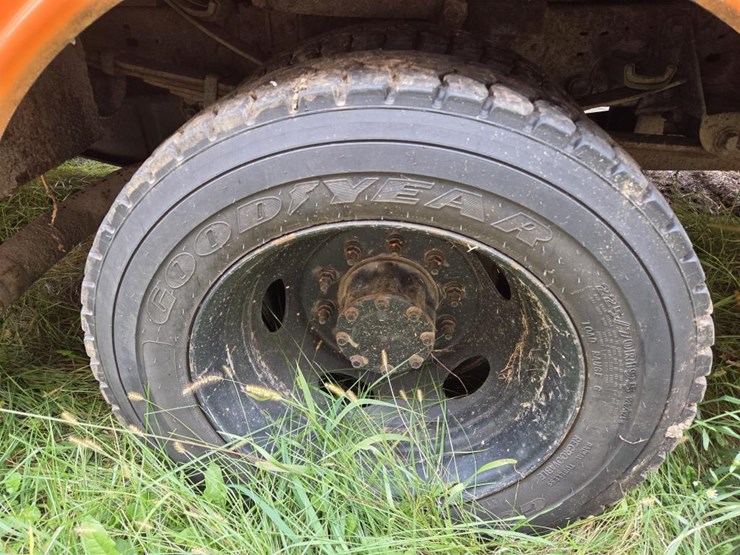 2005-ford-f550-xl-image-73