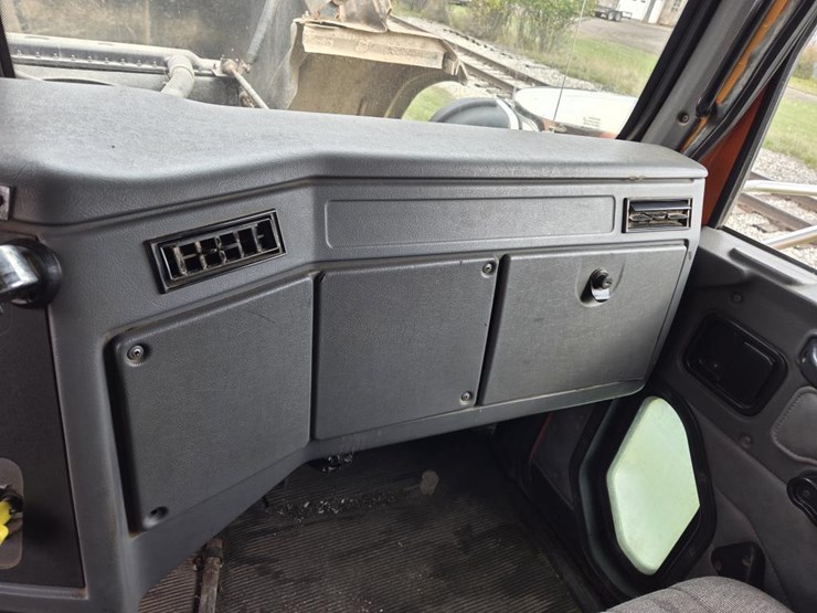 #2291-•-2003-western-star-quad-axle-dump-truck-image-75