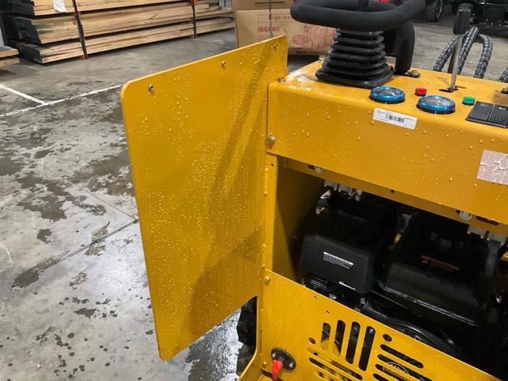 #1012-•-unused-gg385-mini-skid-steer-image-16