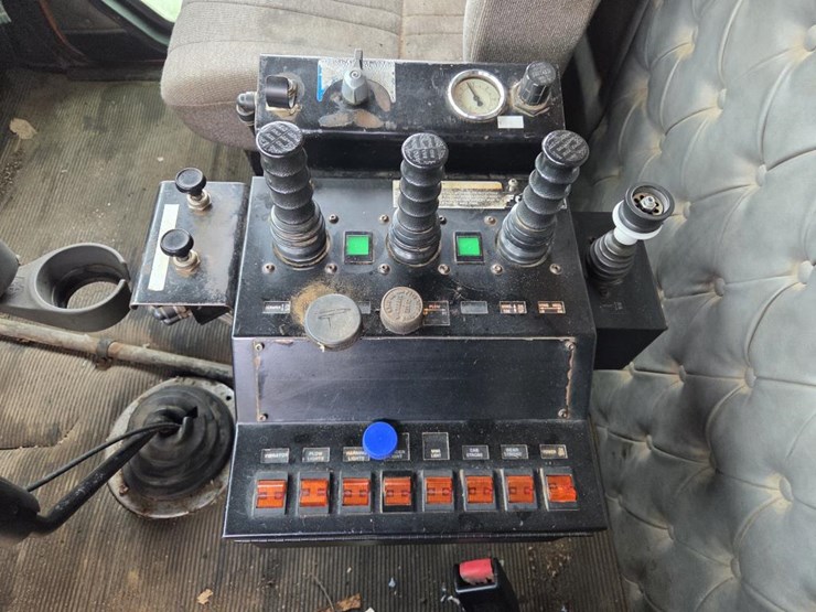 #2291-•-2003-western-star-quad-axle-dump-truck-image-76