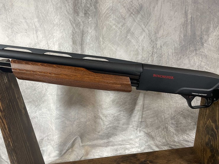 #2010-•-winchester-sxp-20-ga-pump-action-shotgun,-sn:-tr6022-046792sp-image-8