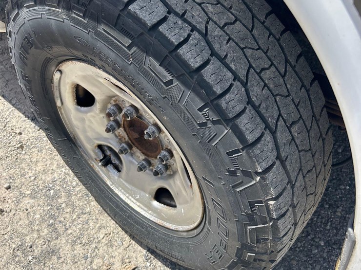 2010-chevy-express-van-image-7