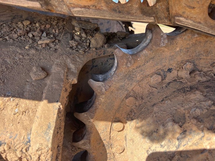 2022-caterpillar-315-gc-image-10