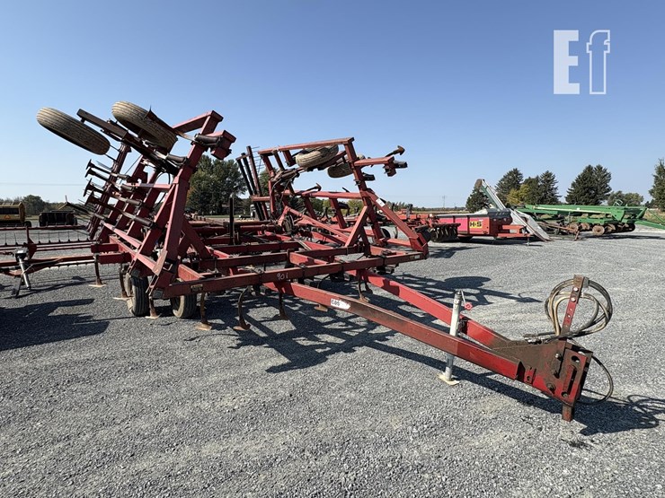 case-ih-4600-image-1