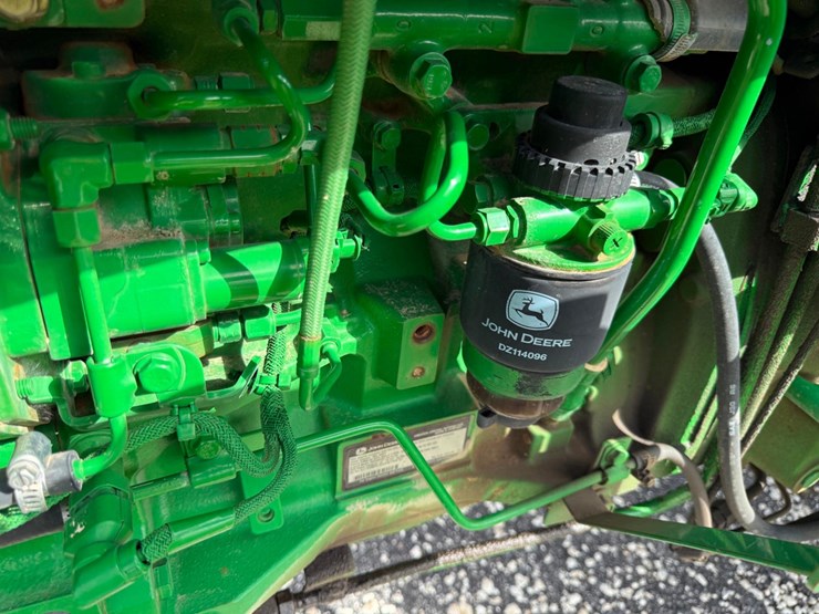 2015-john-deere-5065e-image-26