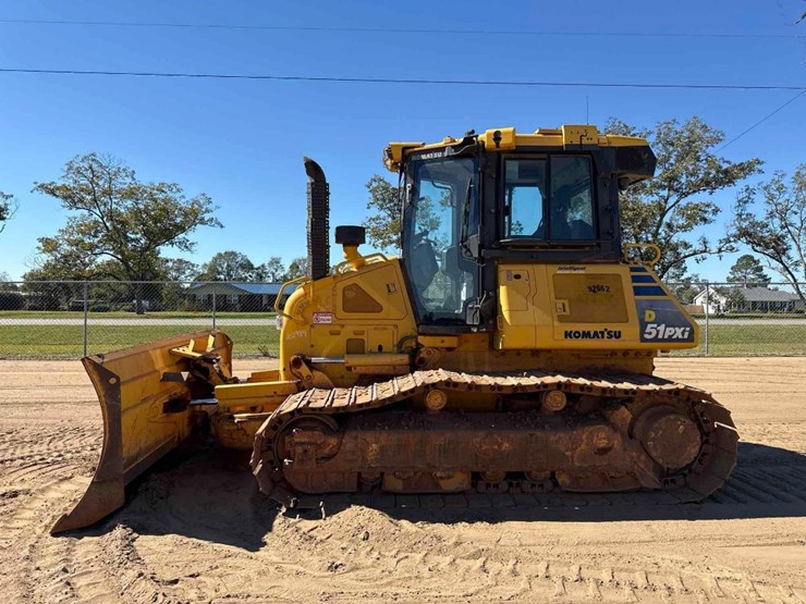 komatsu-d51pxi-24-image-1