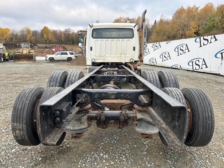 #5016-•-2008-freightliner-business-class-m2-cab-chassis-image-4