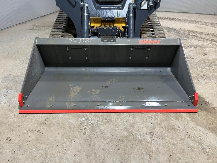 2023-deere-333g-image-9