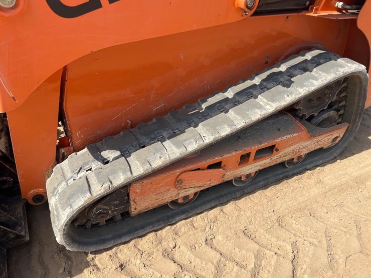 2019-gehl-rt105-image-9