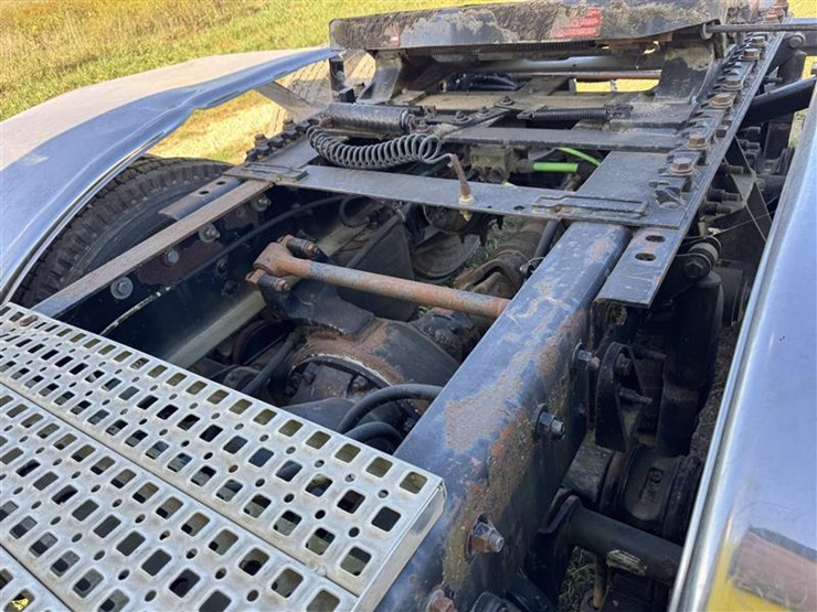 2012-international-prostar-image-29