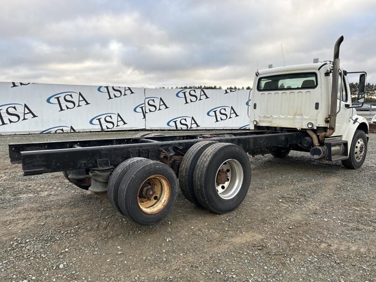 #5016-•-2008-freightliner-business-class-m2-cab-chassis-image-5