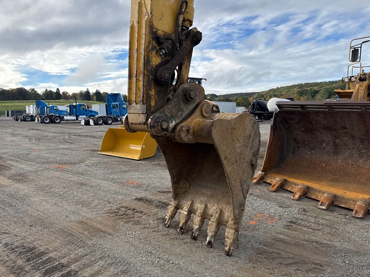 2015-kobelco-sk350-lc-9-image-9