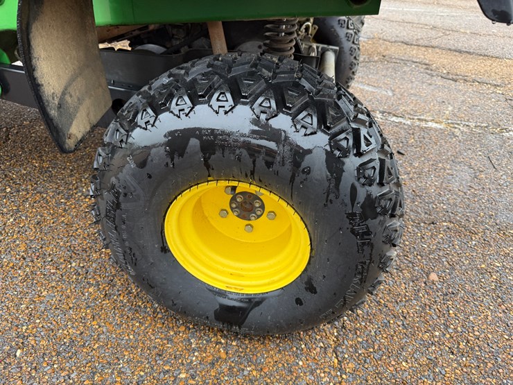 john-deere-gator-image-11