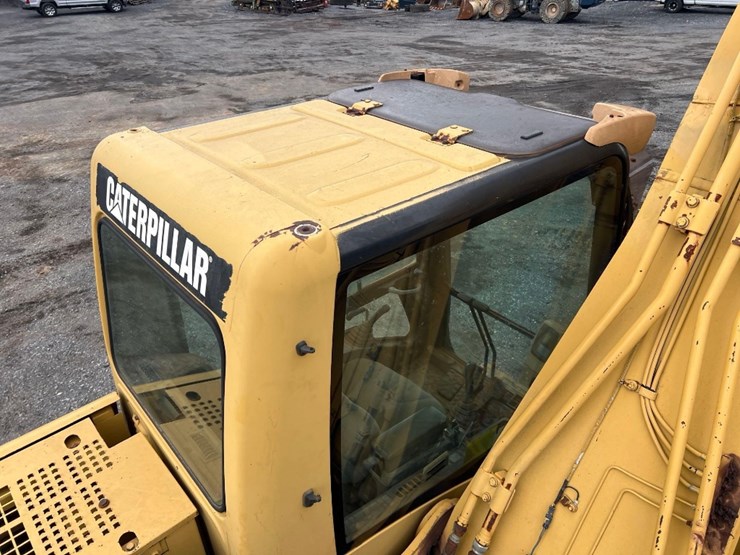 2000-caterpillar-320c-image-35