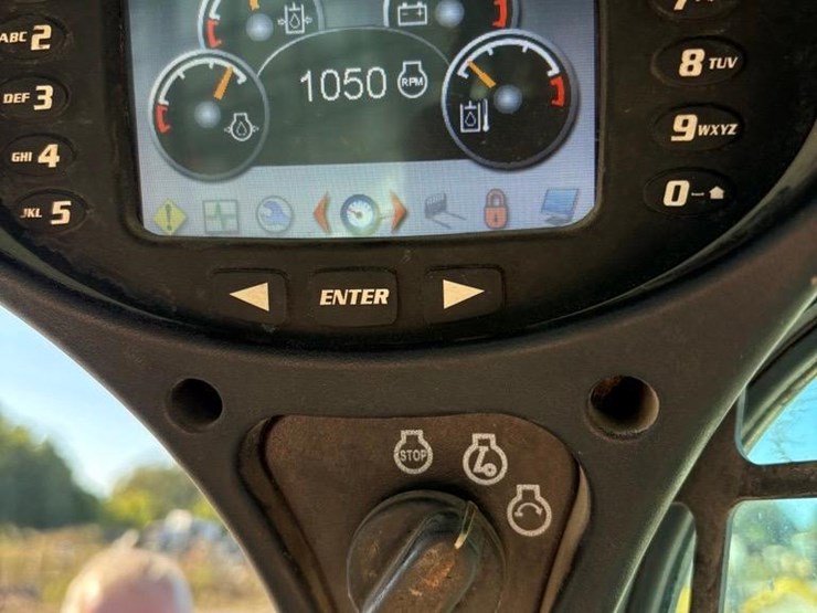 2017-bobcat-t770-image-18