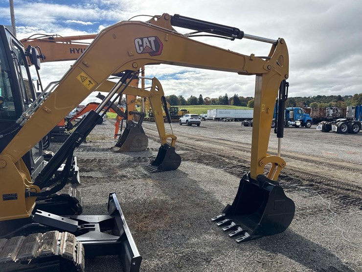 caterpillar-305-image-8