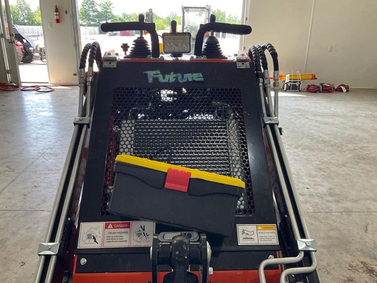 #1023-•-unused-future-ft36c-mini-skid-steer-image-12