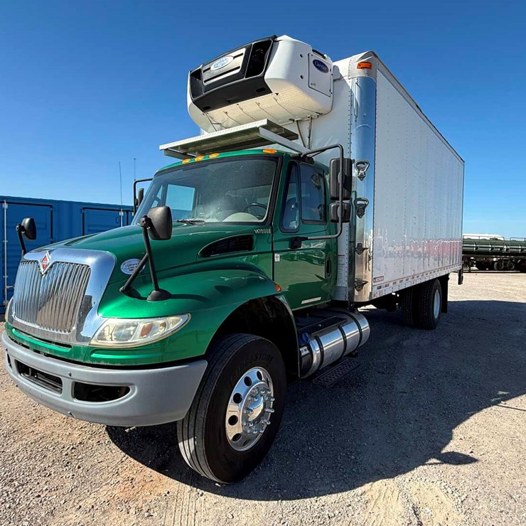 2017 INTERNATIONAL DURASTAR 4300