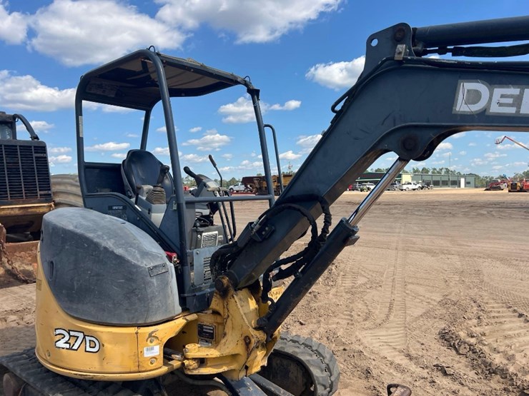 deere-27d-image-24
