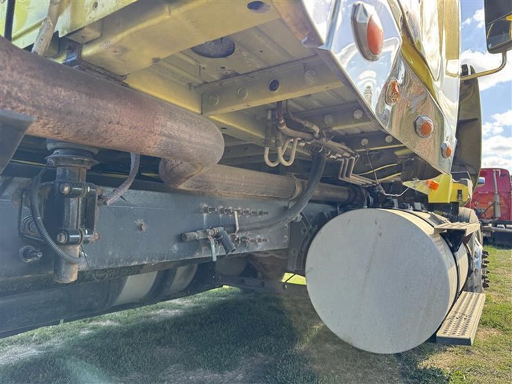 2012-international-prostar-image-28