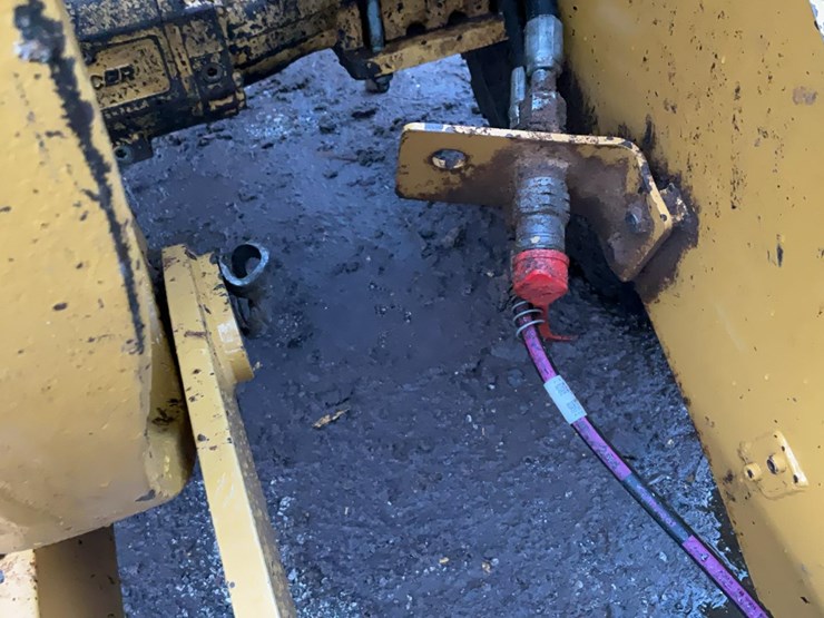 2014-caterpillar-914k-image-12