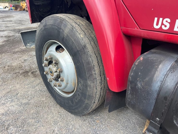 1983-international-s-series-water-truck-image-29