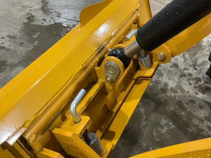 #1012-•-unused-gg385-mini-skid-steer-image-7