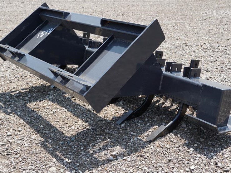#1378-•-new!-wolverine-skid-steer-ripper-attachment-image-3