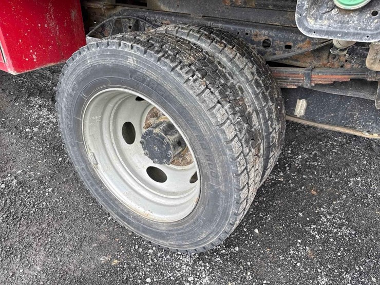 2005-ford-f450-xl-image-9