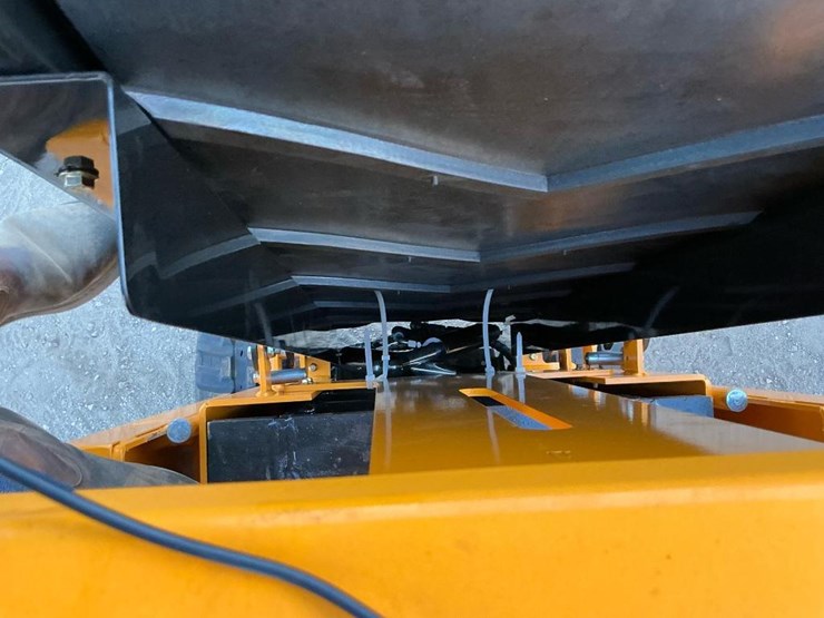 #1225-•-unused-future-ft-ssj430-tracked-crusher-image-26