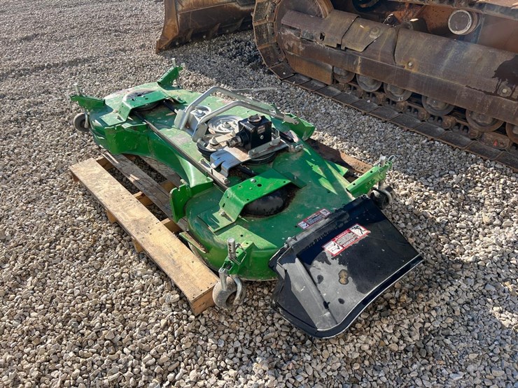 2020-john-deere-3046r-image-39