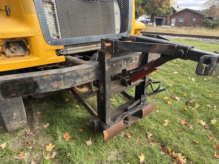 2001-caterpillar-c12-image-8