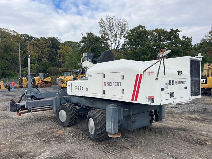 somero-s-222-laser-screed-image-2