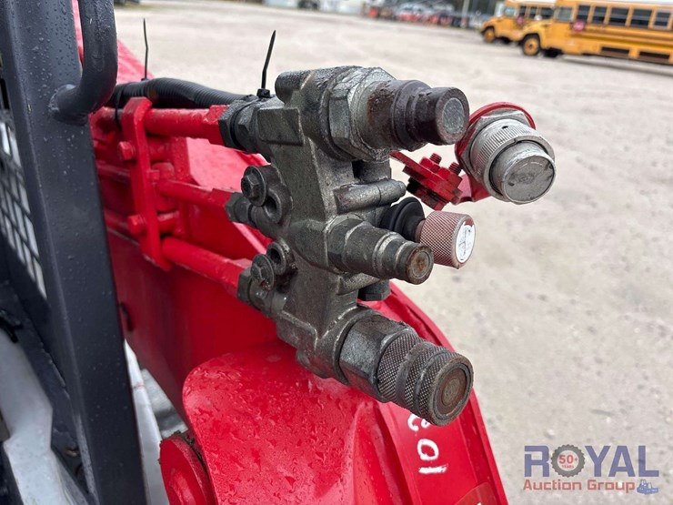 2016-takeuchi-tl8r2-image-11