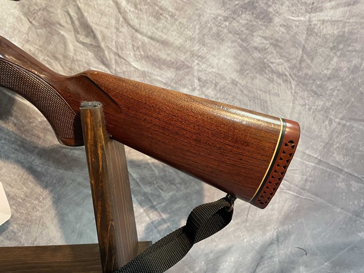 #2104-•-winchester-model-120-12-ga.-pump-action-shotgun,-sn:-l737023-image-8