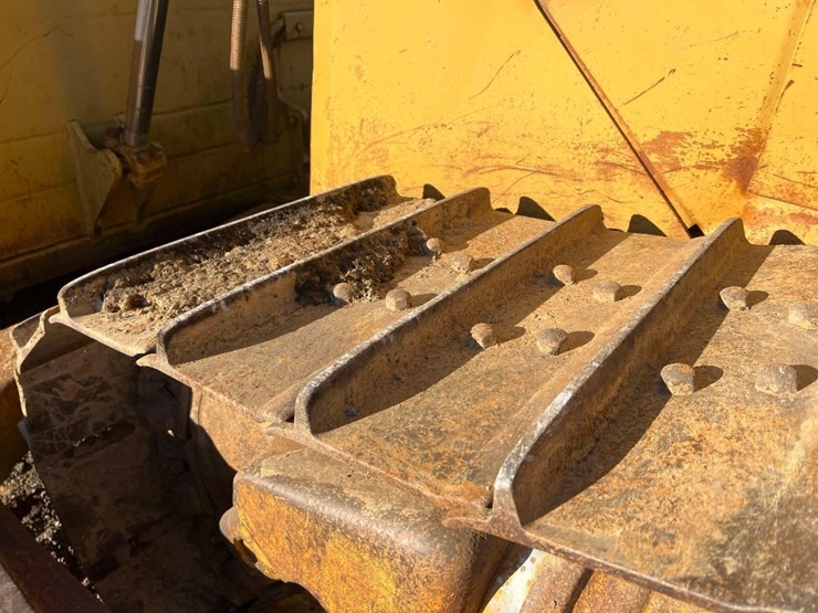 caterpillar-d6r-xl-image-22