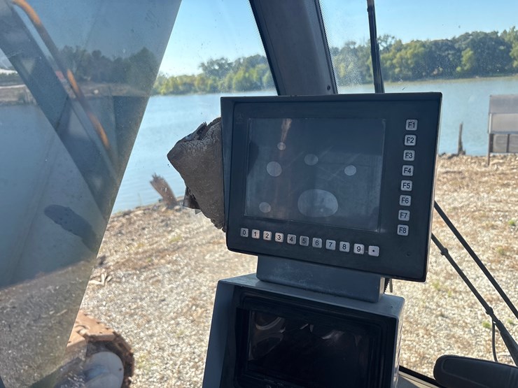 2012-sany-scc8100-image-10