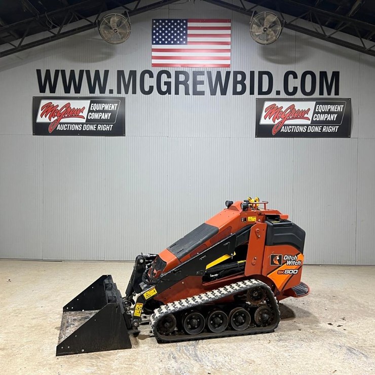 2017 DITCH WITCH SK800