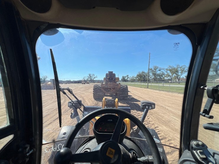 jcb-409t4-wheel-loader-image-36